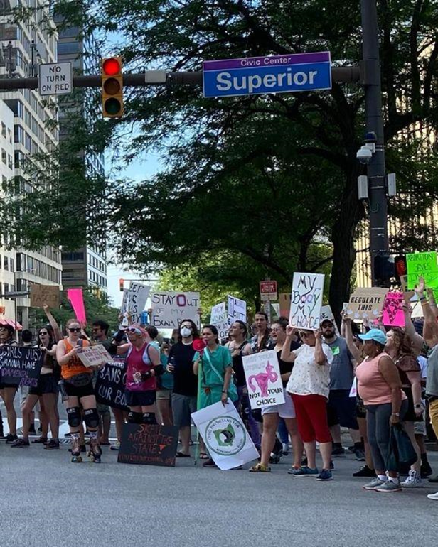 roe-v-wade-ohio-physicians-doctors-protest-six-week-abortion-ban-10-year-old-rape