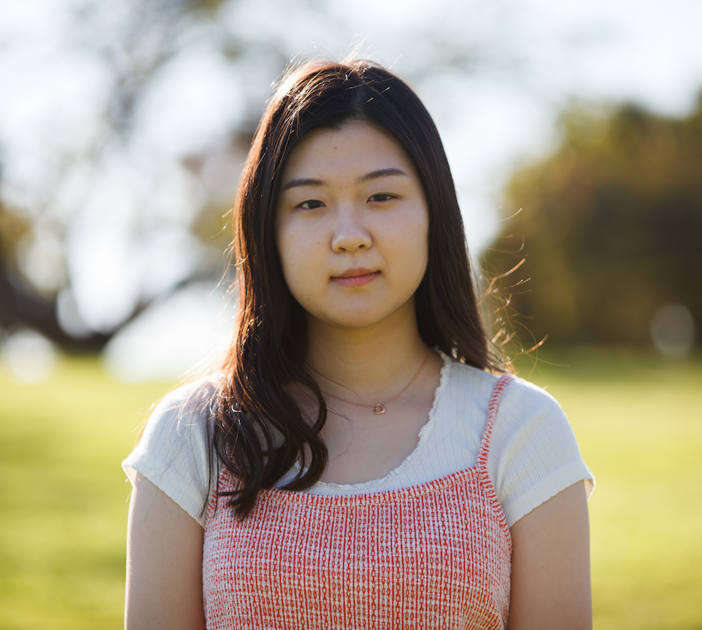 Ulusal Gençlik Şair Ödüllü Finalisti Jessica Kim Kendini Keşfetme Yolu Olarak Yazma Konusunda